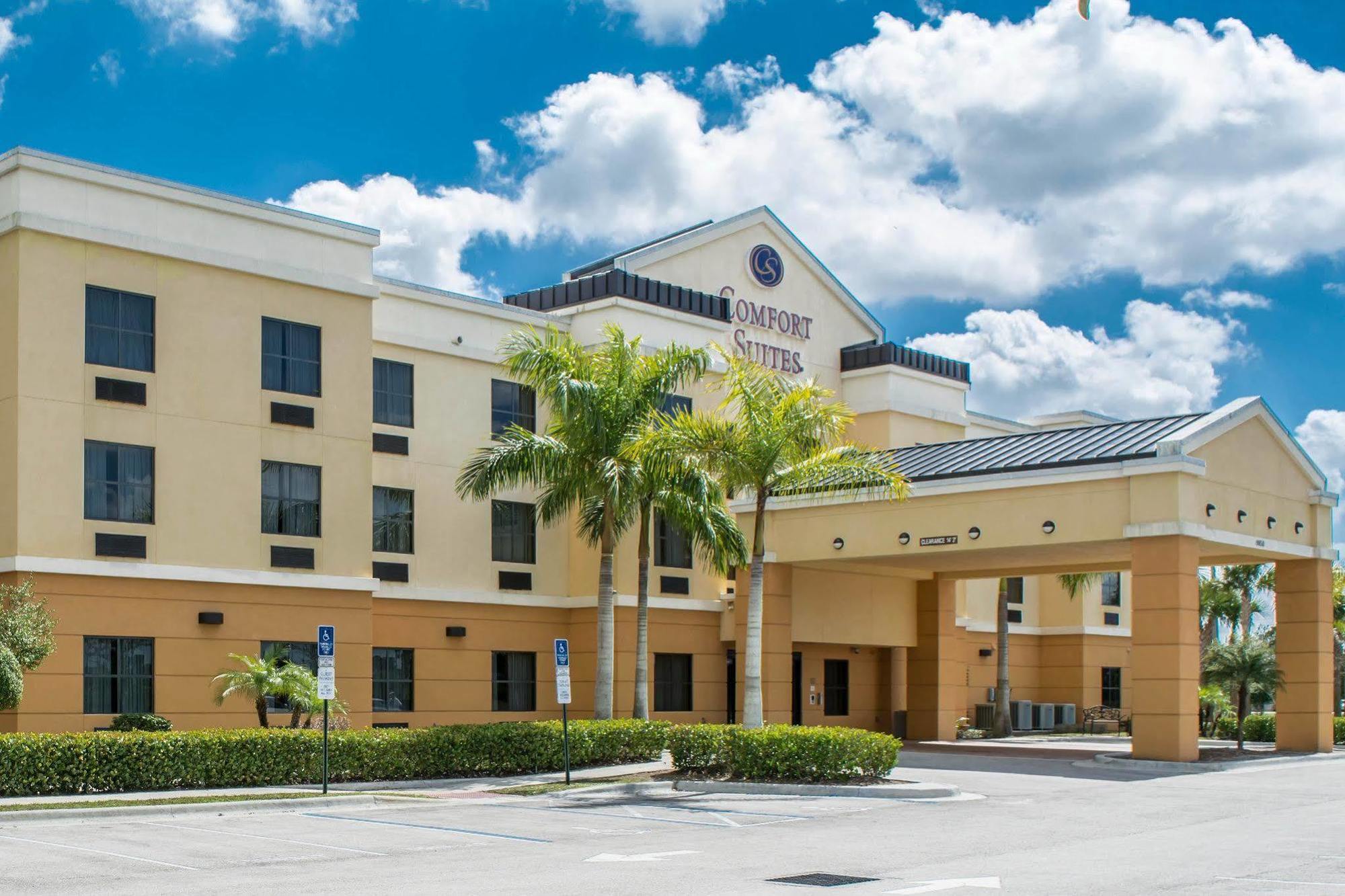 Comfort Suites Vero Beach I-95 Dış mekan fotoğraf
